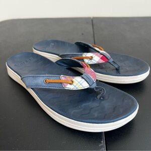 SPERRY women’s sandals in blue and plaid size 9